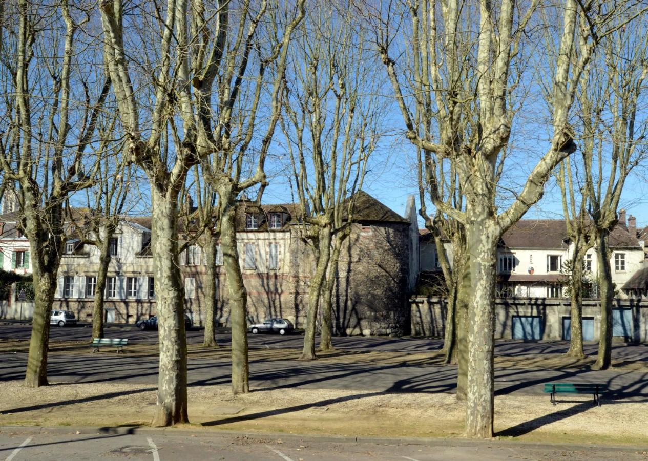 Chambres D'Hotes Vue Sur La Muraille De Sens Exterior photo